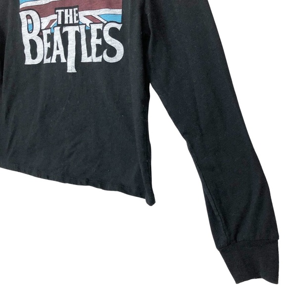 Beatles Cropped Flag Graphic Long Sleeve Band Tee - Picture 5 of 15